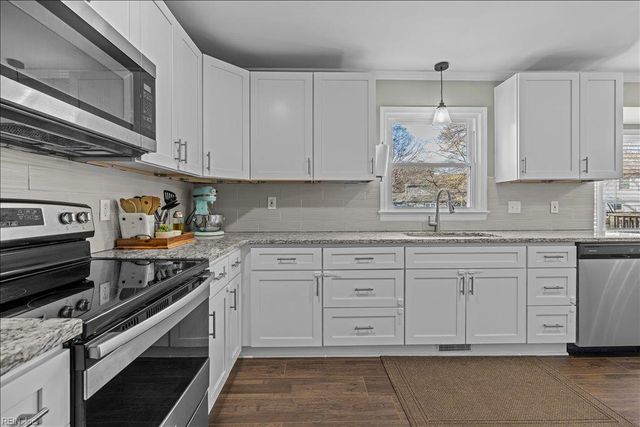 925 Lockspur CRES, Newport News, VA 23608