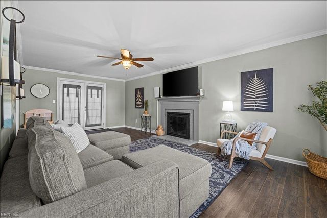 925 Lockspur CRES, Newport News, VA 23608