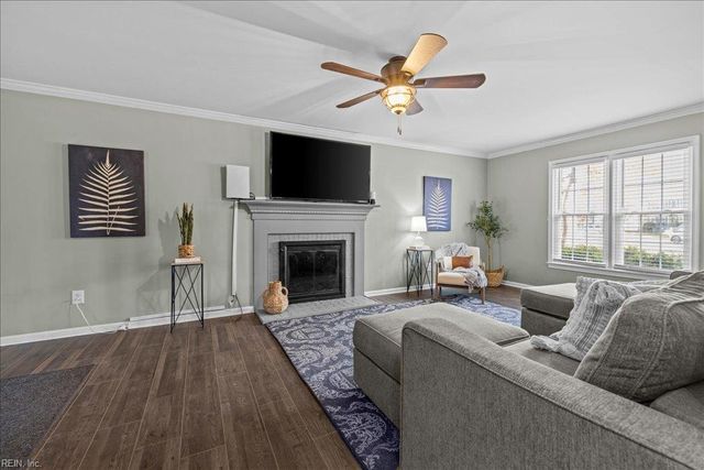 925 Lockspur CRES, Newport News, VA 23608