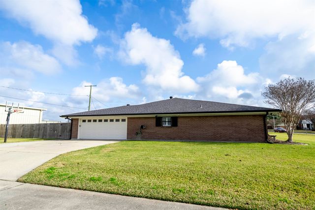 301 Estate Dr, Houma, LA 70364