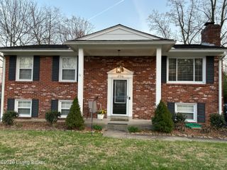 12516 Farmbrook Dr, Louisville, KY 40243