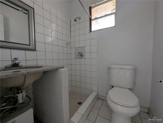 8014 N Lopez Street, Rio Grande City, TX 78582