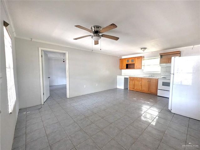 8014 N Lopez Street, Rio Grande City, TX 78582