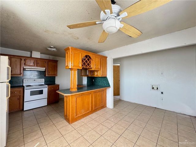 8014 N Lopez Street, Rio Grande City, TX 78582