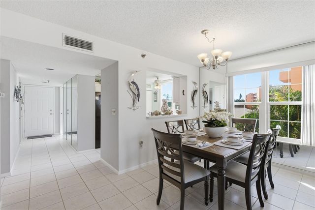 4530 PINEBROOK CIRCLE 301, Bradenton, FL 34209