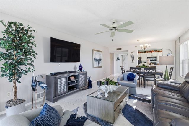 4530 PINEBROOK CIRCLE 301, Bradenton, FL 34209