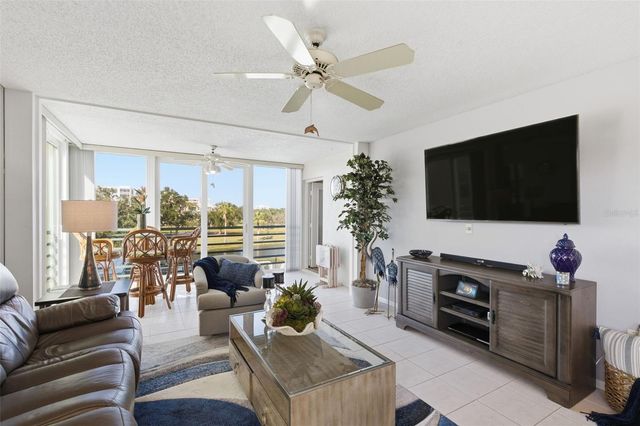 4530 PINEBROOK CIRCLE 301, Bradenton, FL 34209