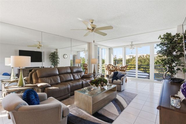 4530 PINEBROOK CIRCLE 301, Bradenton, FL 34209