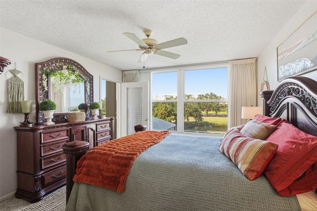 4530 PINEBROOK CIRCLE 301, Bradenton, FL 34209