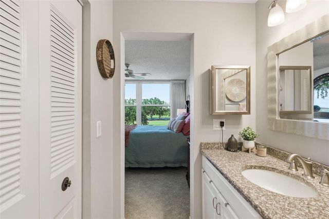 4530 PINEBROOK CIRCLE 301, Bradenton, FL 34209