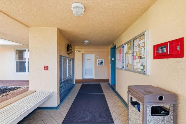 4530 PINEBROOK CIRCLE 301, Bradenton, FL 34209