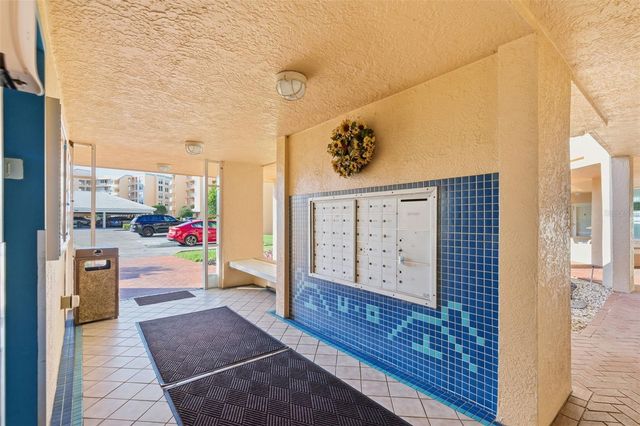 4530 PINEBROOK CIRCLE 301, Bradenton, FL 34209