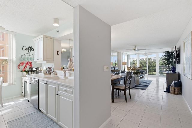 4530 PINEBROOK CIRCLE 301, Bradenton, FL 34209