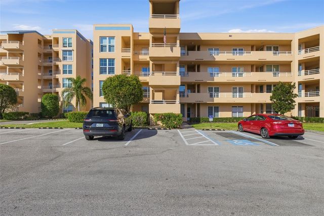 4530 PINEBROOK CIRCLE 301, Bradenton, FL 34209