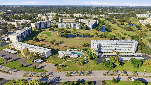 4530 PINEBROOK CIRCLE 301, Bradenton, FL 34209