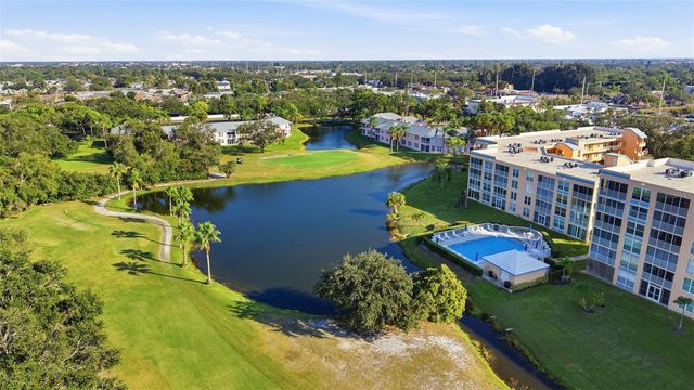 4530 PINEBROOK CIRCLE 301, Bradenton, FL 34209