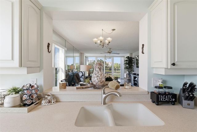 4530 PINEBROOK CIRCLE 301, Bradenton, FL 34209