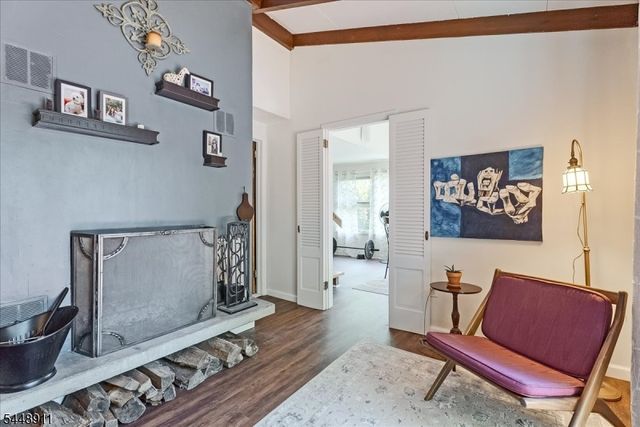907 Plymouth Lake Dr, Stillwater Twp., NJ 07860