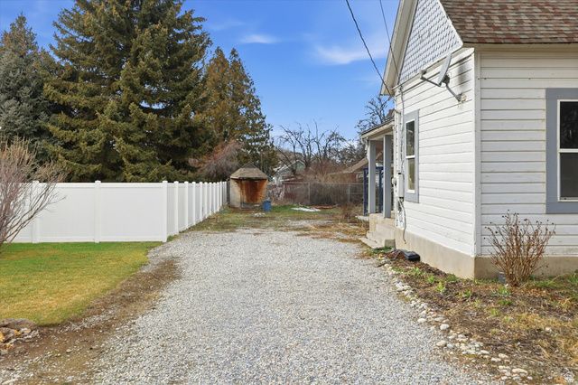 9 S 200 W, Smithfield, UT 84335