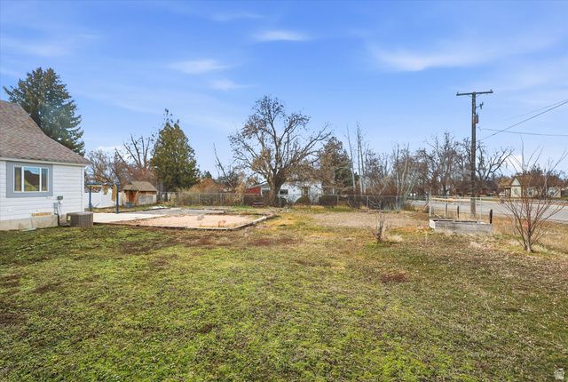 9 S 200 W, Smithfield, UT 84335