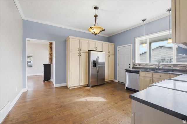 9 S 200 W, Smithfield, UT 84335