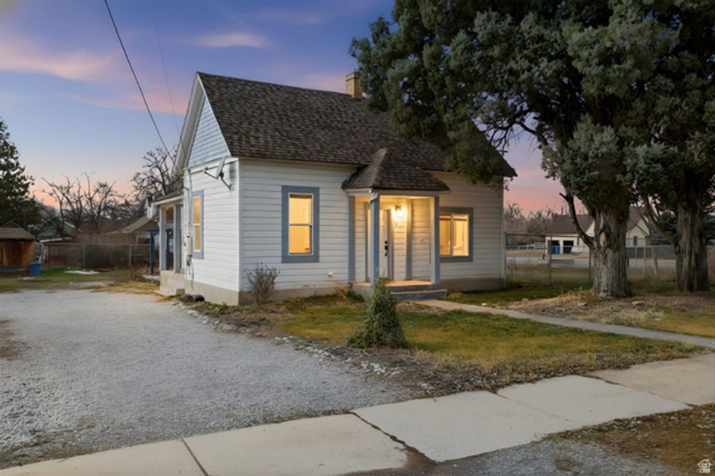 9 S 200 W, Smithfield, UT 84335