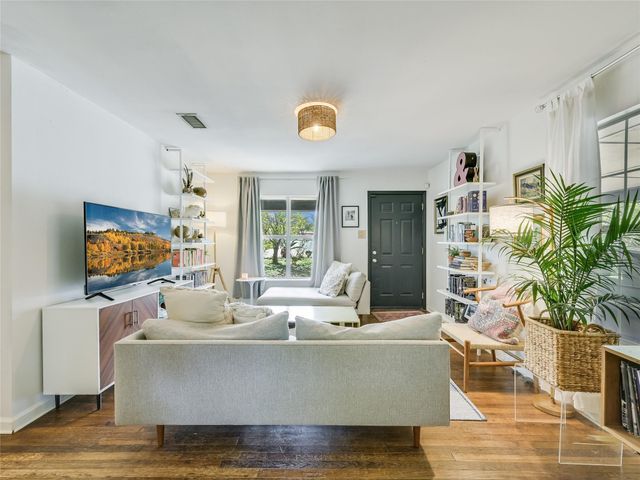 2001 Tillery ST, Austin, TX 78723