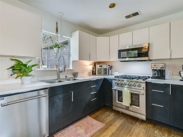 2001 Tillery ST, Austin, TX 78723