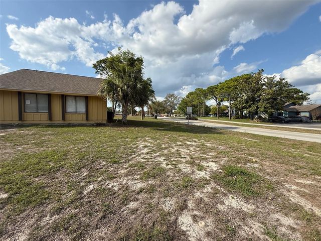 9085 HEATHER BOULEVARD, Weeki Wachee, FL 34613