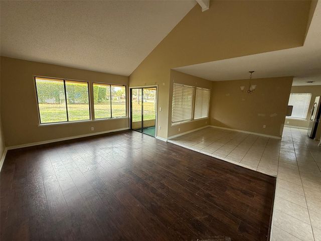 9085 HEATHER BOULEVARD, Weeki Wachee, FL 34613