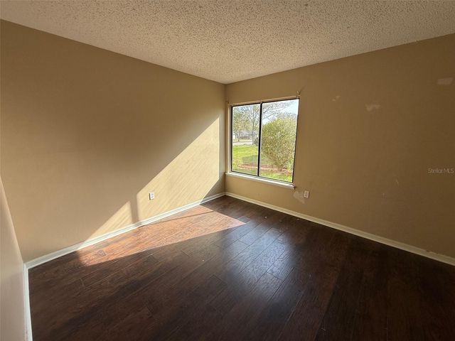 9085 HEATHER BOULEVARD, Weeki Wachee, FL 34613