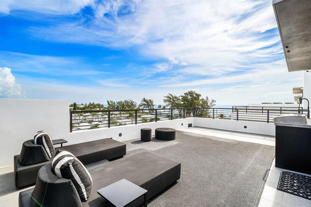 11501 Old Ocean Boulevard, Ocean Ridge, FL 33435