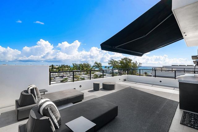 11501 Old Ocean Boulevard, Ocean Ridge, FL 33435