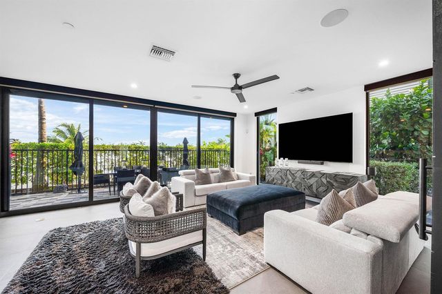 11501 Old Ocean Boulevard, Ocean Ridge, FL 33435