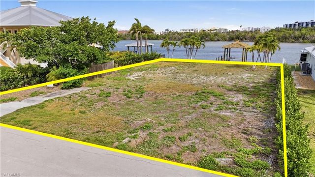 8061 Lagoon RD, Fort Myers Beach, FL 33931