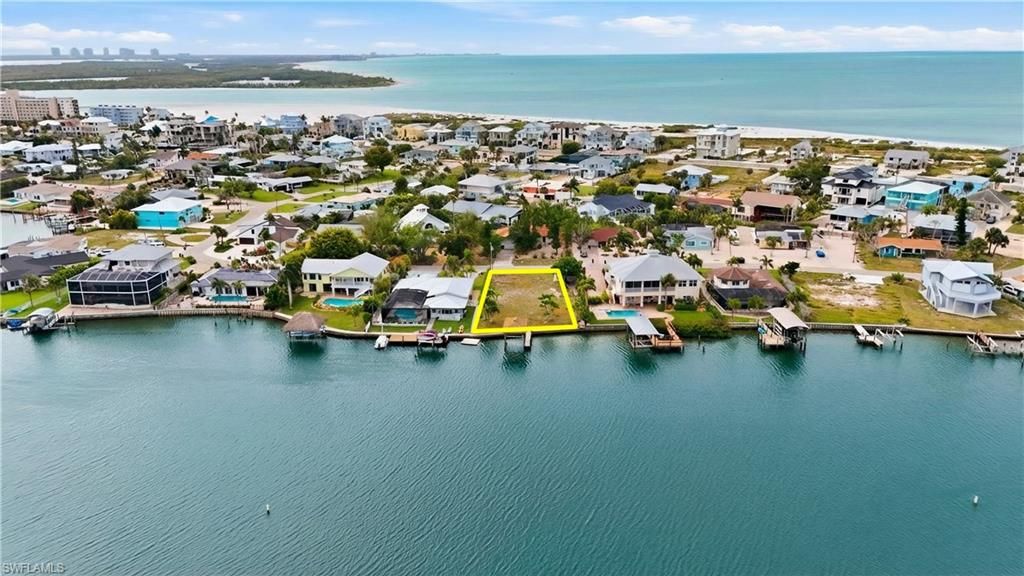8061 Lagoon RD, Fort Myers Beach, FL 33931