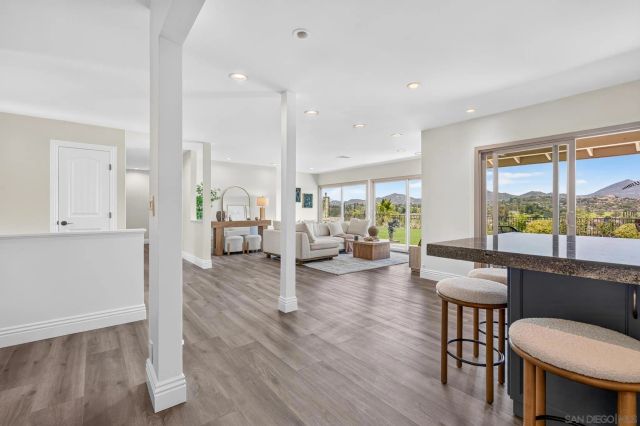 17287 Regalo Ln, San Diego, CA 92128