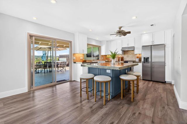 17287 Regalo Ln, San Diego, CA 92128