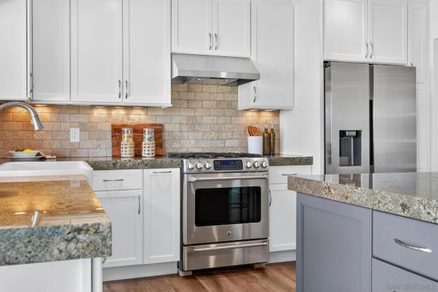 17287 Regalo Ln, San Diego, CA 92128