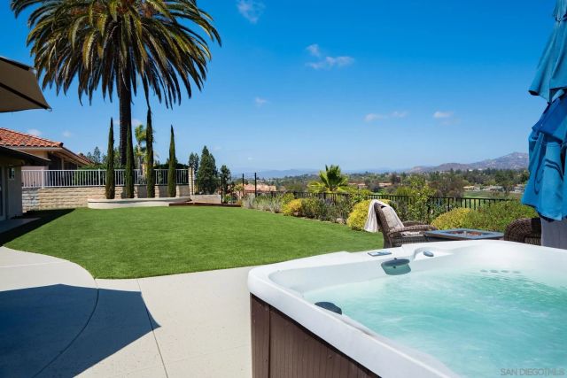 17287 Regalo Ln, San Diego, CA 92128