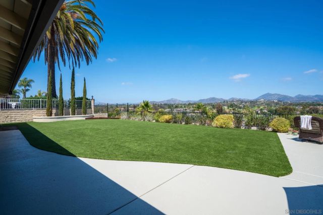17287 Regalo Ln, San Diego, CA 92128