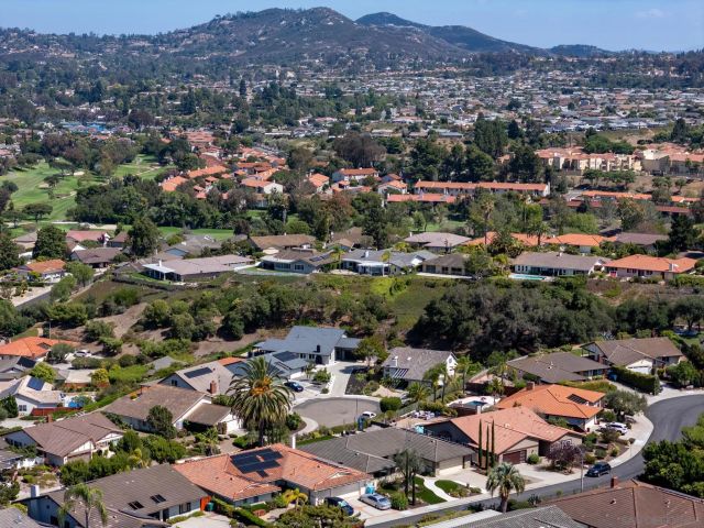 17287 Regalo Ln, San Diego, CA 92128