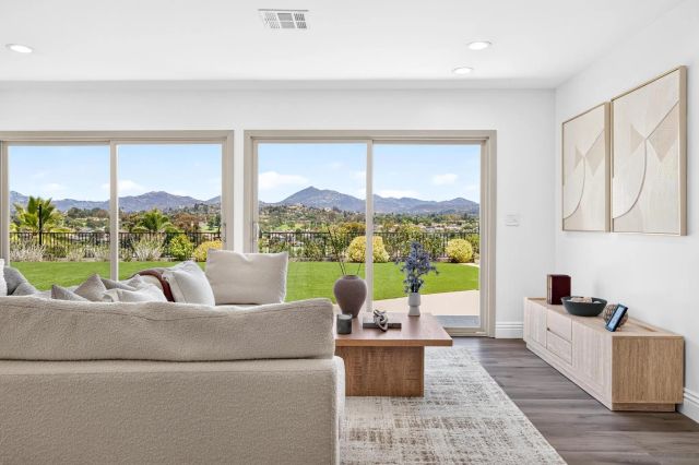 17287 Regalo Ln, San Diego, CA 92128