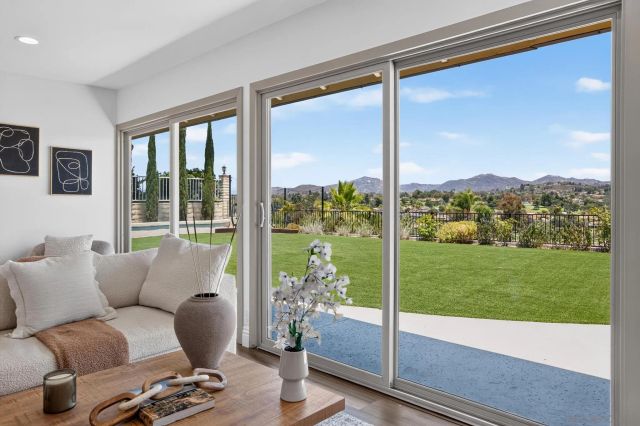 17287 Regalo Ln, San Diego, CA 92128