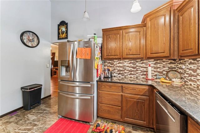 129 NW 251st Road, Clinton, MO 64735