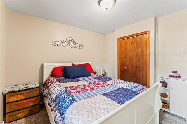 129 NW 251st Road, Clinton, MO 64735