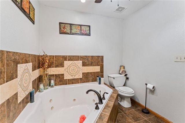 129 NW 251st Road, Clinton, MO 64735