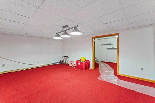 129 NW 251st Road, Clinton, MO 64735