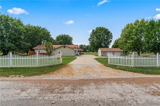 129 NW 251st Road, Clinton, MO 64735