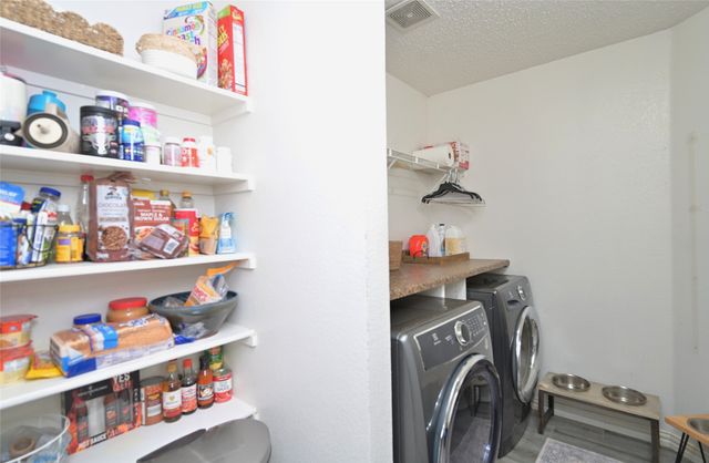 6701 Waterhill Lane, Fort Worth, TX 76179